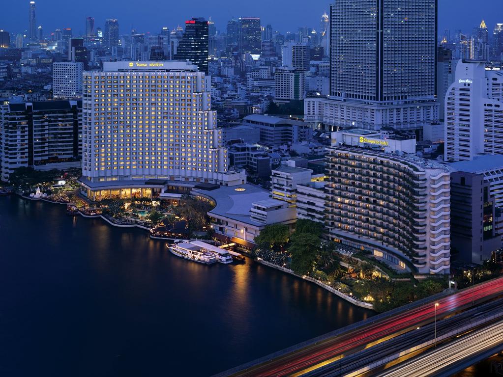 Shangri-La Bangkok Luxury Colllection