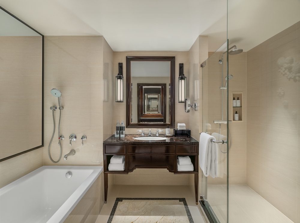 Athenee Room_Bathroom